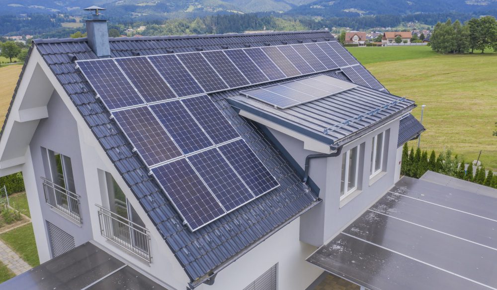The Economic Benefits of Installing Solar Power Panels on Your Property￼￼