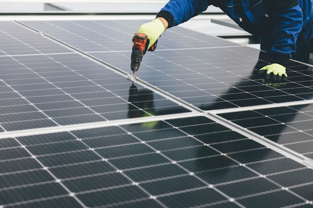 Solar PV Modules for Businesses: Is It a Smart Investment?￼